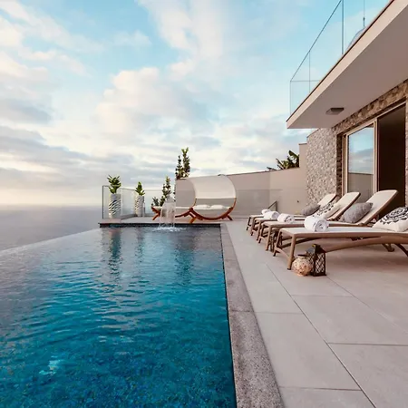 Perola Calheta (Madeira)