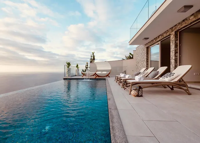 Perola Calheta (Madeira)